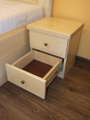 Javorová postel MIVEPO Irena s úložným prostorem