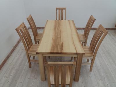 Masivní jasanový stůl a židle