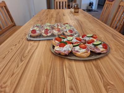 Zakázková výroba nábytku z masivního jasanu