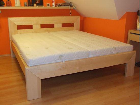 ALENA Dřevěná postel z masivu, bez úložného prostoru