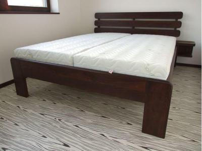 LENKA Dřevěná postel z masivu, bez úložného prostoru