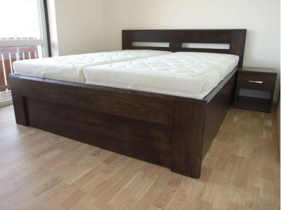 LUCIE Dřevěná postel z masivu, s úložným prostorem