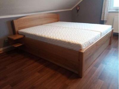 SABINA Dřevěná postel z masivu, s úložným prostorem